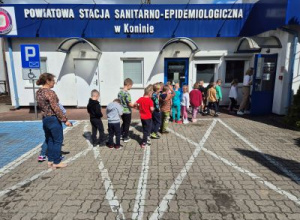 Wizyta "Pszczółek" w Powiatowej Stacji Sanitarno-Epidemiologicznej w Koninie