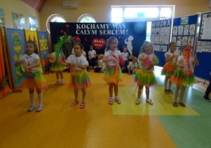 Występ dzieci z okazji Dnia Rodziny.