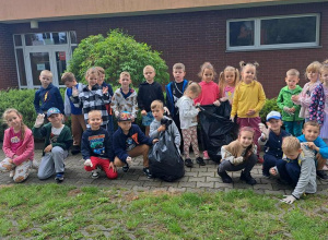 "Sprzątanie świata" w grupie Motylki i Pszczółki