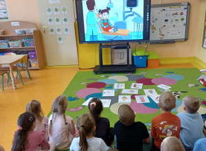 Pszczółki poznają zasady higieny jamy ustnej