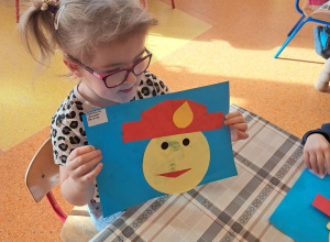 Praca plastyczna na temat "Strażak" w grupie Biedronki