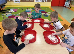 Pszczółki odkrywają świat dinozaurów!