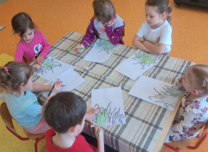 Praca plastyczna "Wiosenna łąka" w Biedronkach