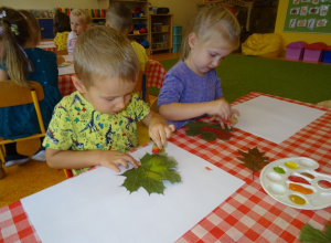 Zabawy sensoryczne w grupie III Biedronki