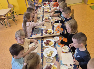 Zajęcia kulinarne w grupie Pszczółek