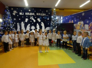 Uroczystość choinkowa w grupie Motylek