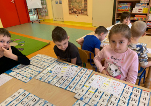 Zabawy matematyczne w grupie Pszczółek